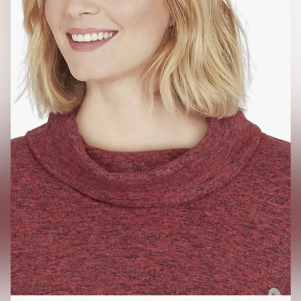 Ruby Rd. Women's Cozy Button Overlay Top small - Picture 4 of 11